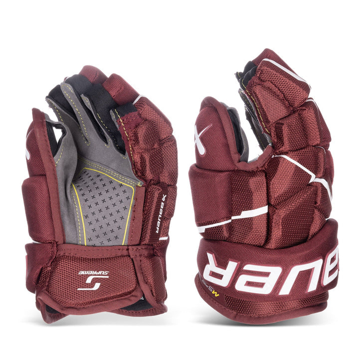 https://www.thehockeyshop.com/cdn/shop/files/bauer-gloves-bauer-supreme-m5-pro-junior-hockey-gloves-30597266538562_720x.jpg?v=1689695097