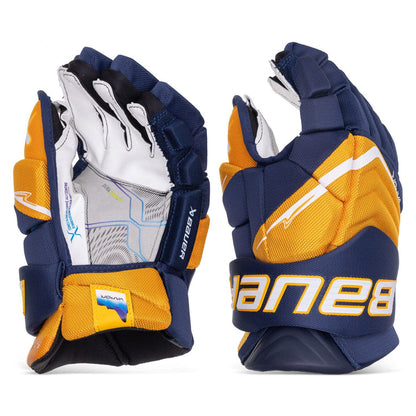 https://www.thehockeyshop.com/cdn/shop/files/bauer-gloves-bauer-vapor-flylite-senior-hockey-gloves-navy-gold-14-1174744539_720x.jpg?v=1768172224