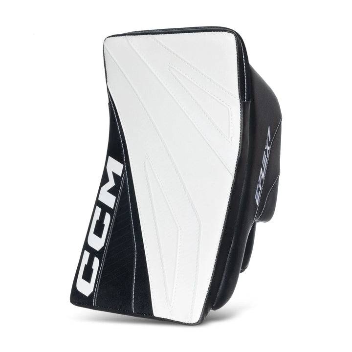 https://www.thehockeyshop.com/cdn/shop/files/ccm-blockers-ccm-extreme-flex-7-senior-goalie-blocker-white-black-regular-1166471558_720x.jpg?v=1768169242
